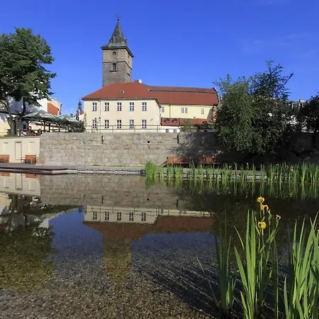Hotel U Zvonu 4*