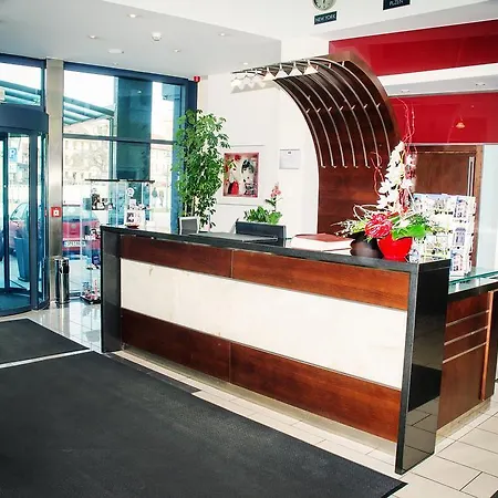 U Zvonu Hotel 4*